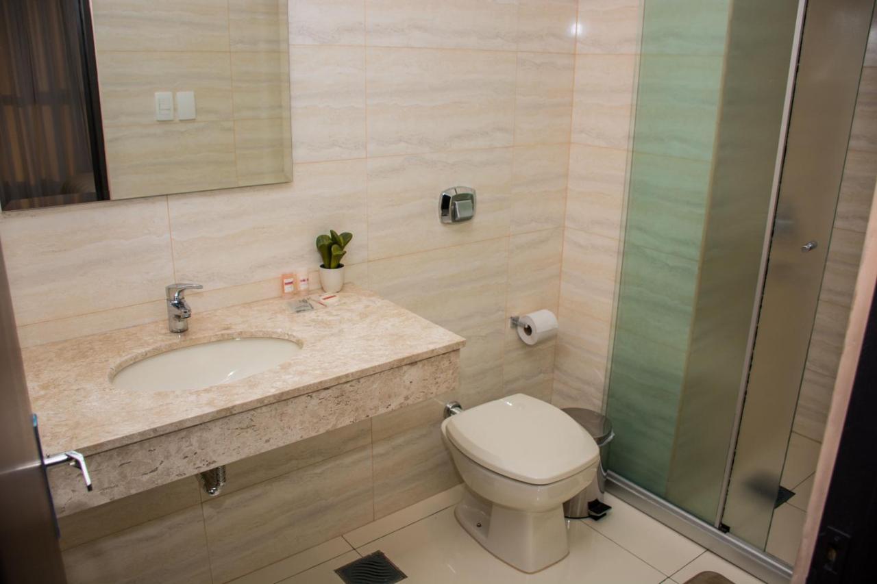 Serpyl Plaza Hotel Encarnacion Exterior photo