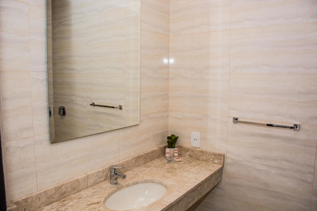 Serpyl Plaza Hotel Encarnacion Exterior photo